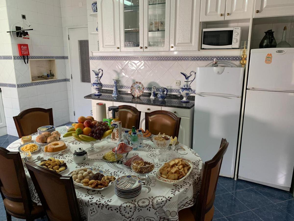 Auberge de jeunesse Lar Dois Coracoes à Algés Extérieur photo