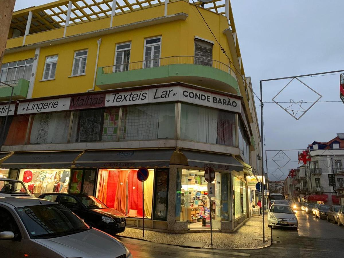 Auberge de jeunesse Lar Dois Coracoes à Algés Extérieur photo