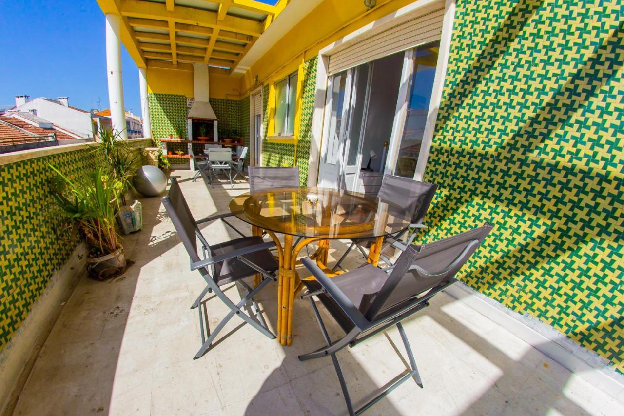 Auberge de jeunesse Lar Dois Coracoes à Algés Extérieur photo