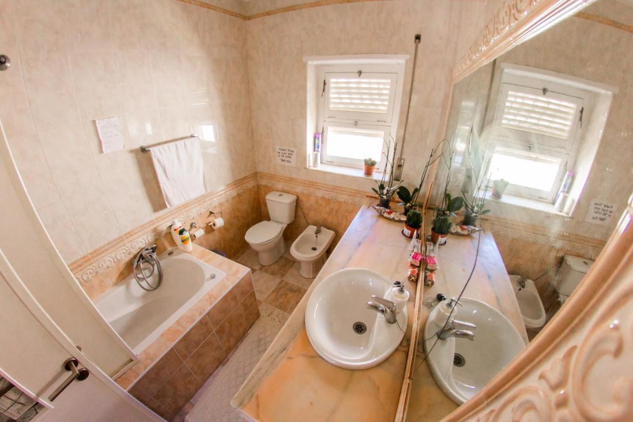 Auberge de jeunesse Lar Dois Coracoes à Algés Extérieur photo